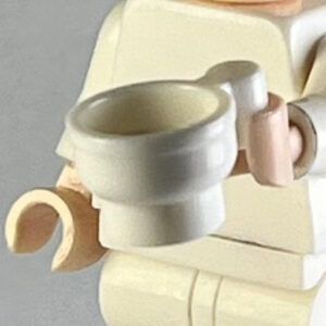 943